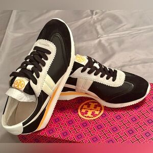 Authentic TORY BURCH Hank Sneakers 7.5